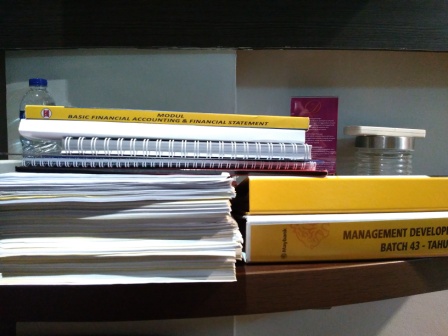 Sukses Multidimensi Pengantar Cerita Bankir Muda Mdp Maybank