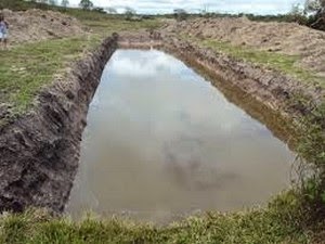 Resultado de imagem para Barreiro trincheira