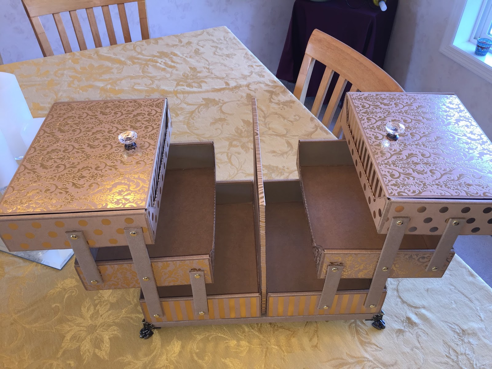 A Creative Operation Cantilever Sewing Box, Part 2