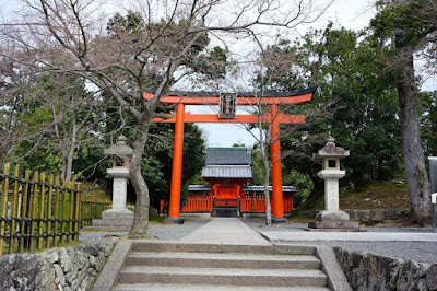 A torii gate on the way to Tenryuji Temple Arashiyama