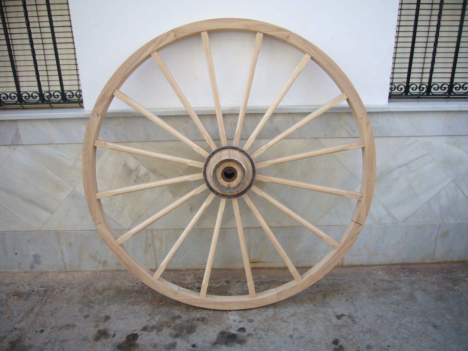 CARPINTERÍA JOSÉ BALBUENA RUEDAS DE CARRETAS