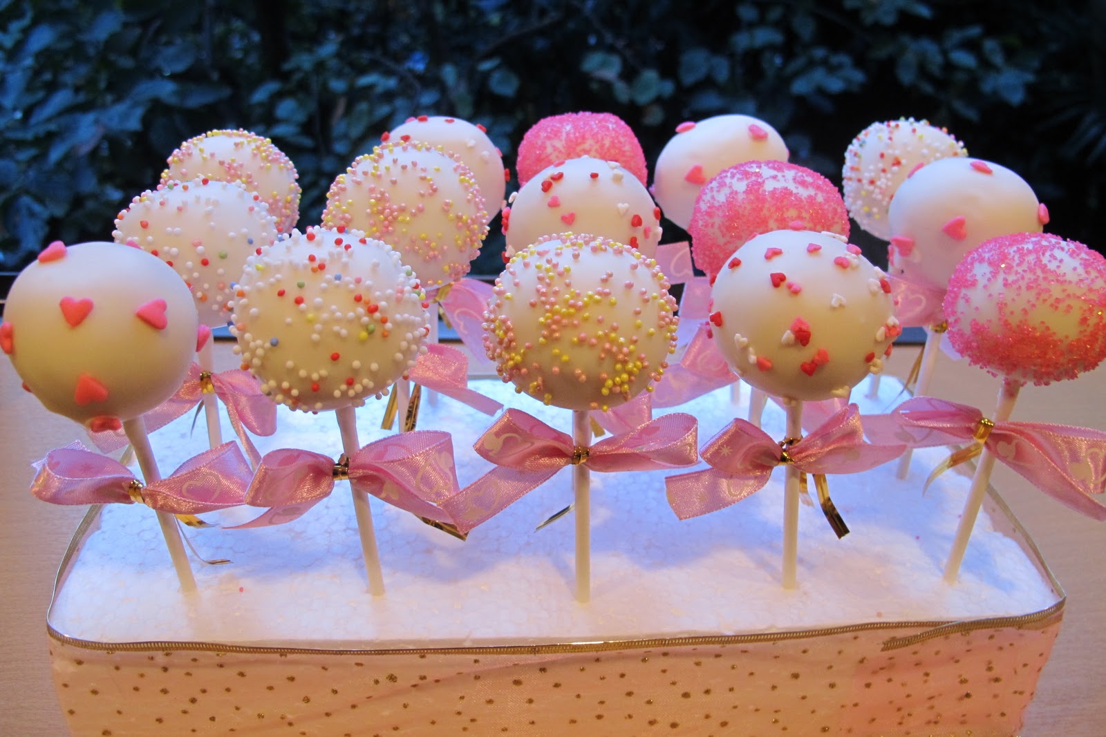 Another Picture of wedding cake pops.