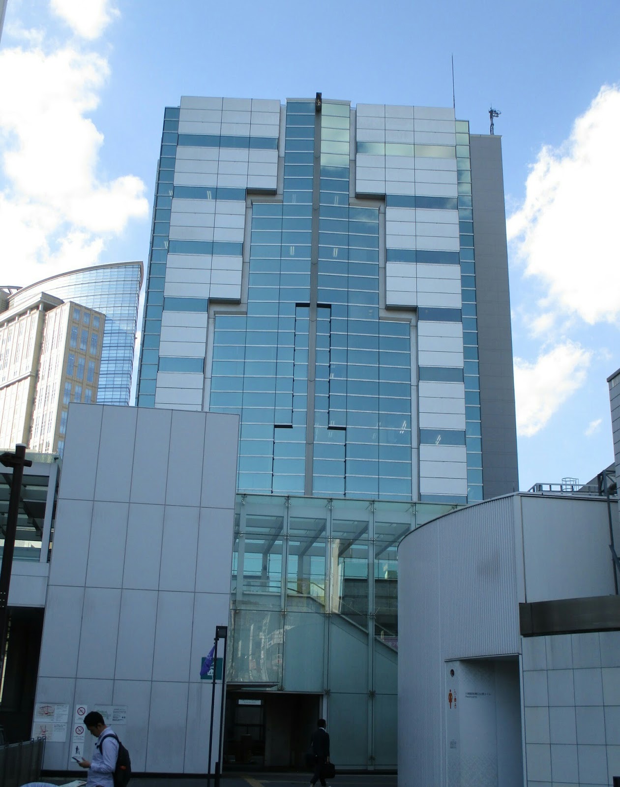 ラウンドクロス川崎 旧 エクセレント川崎ビル