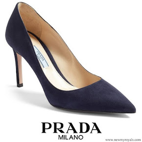 Kate Middleton wore Prada Pointy Toe Navy Suede Pumps