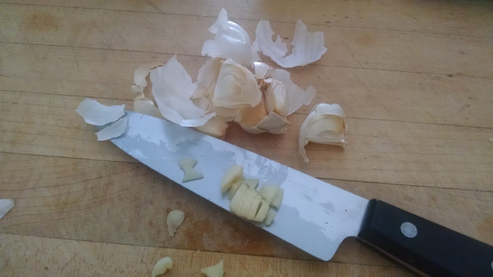 How To Remove Garlic Smell From Your Hands Meemaw Eats