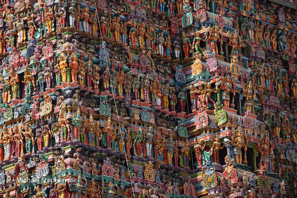 храм минакши одно из главных божеств триады. внутри храма минакши в городе мадурай. внутри храма минакши в городе мадурай. храм минакши амман. храм минакши (индуистский храм в мадурае, индия).