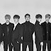 Membros do MONSTA X fazem surpresa como empregados de uma loja de conveniência
