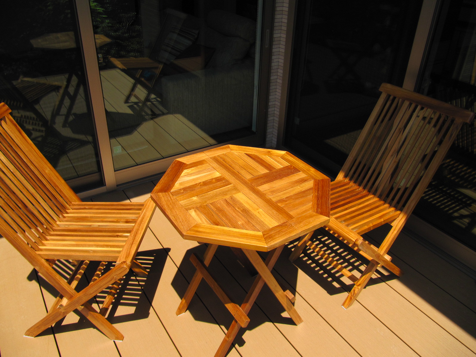 Myライフ 趣味の家 ウッドデッキ用のテーブル＆椅子購入