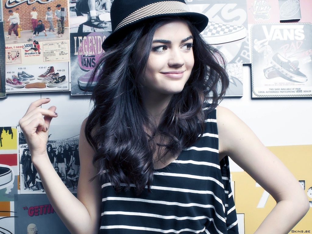 http://2.bp.blogspot.com/-KsridZACb48/UJOp2bNbaqI/AAAAAAAADVw/d_SNcJa_lcc/s1600/lucy-hale-1024x768-39901.jpg