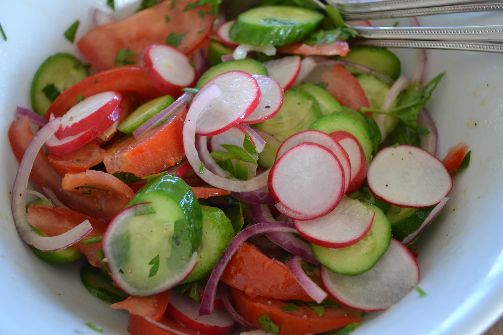Eet lekker Lahmacun Turkse pizza van Ottolenghi