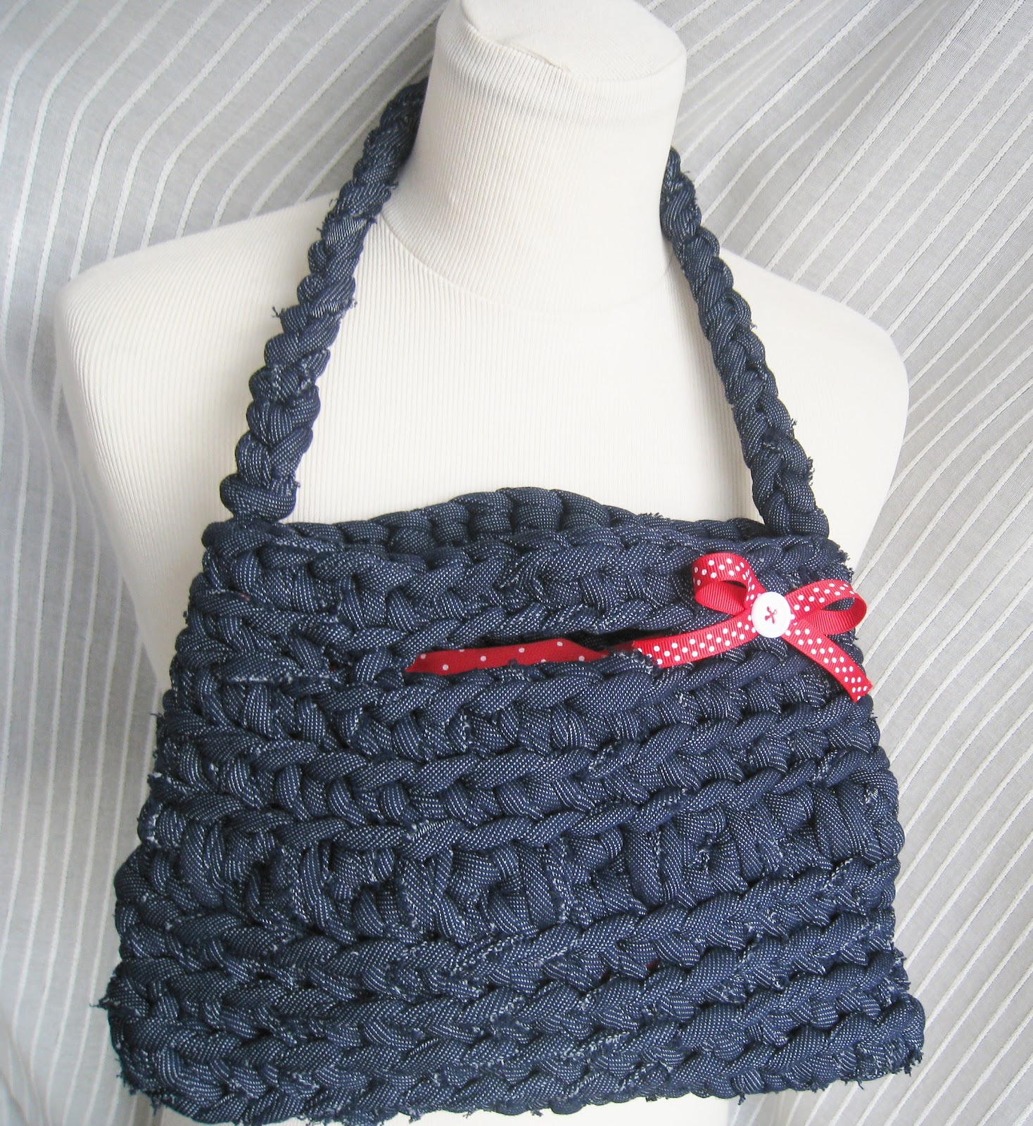 Amanomola+ : Bolso de trapillo vaquero