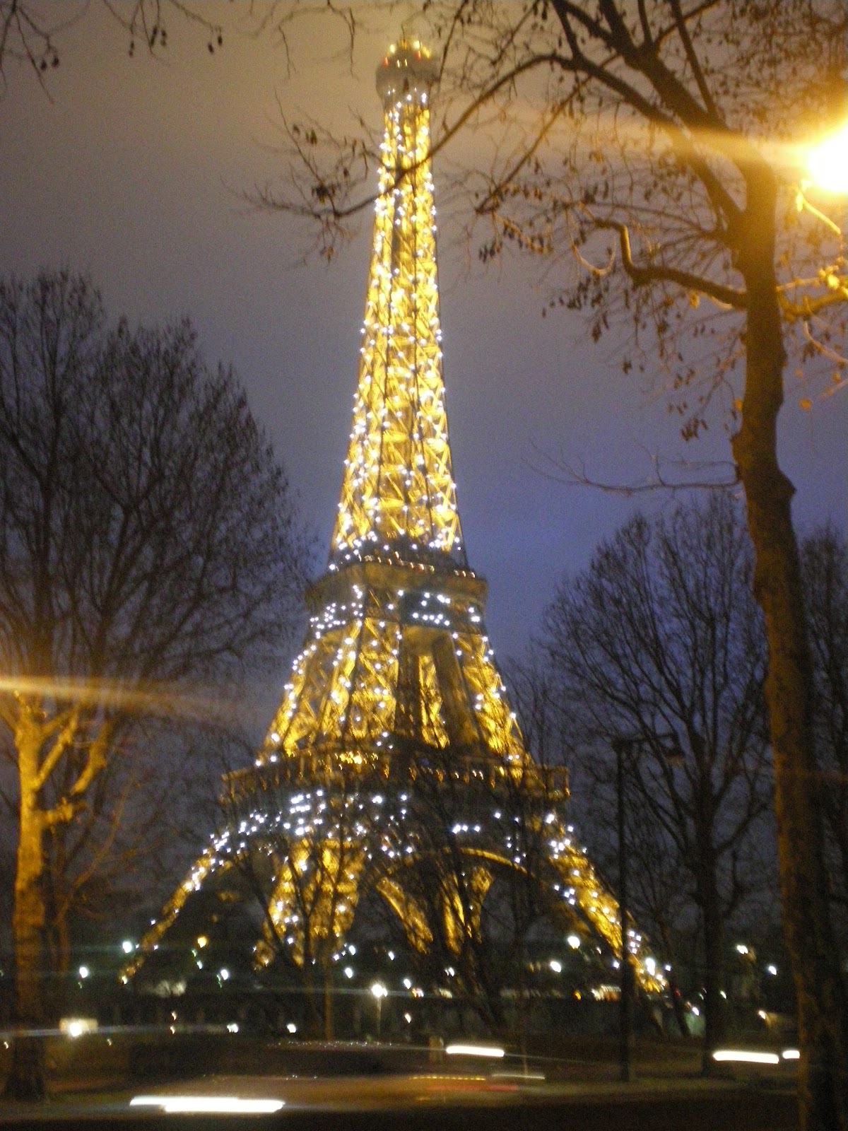 Ti Porto A Parigi Sulla Torre Eiffel Canzone