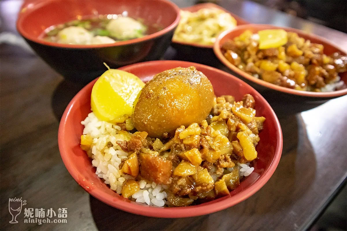 【新竹美食】阿富滷肉飯。並列城隍廟三大滷肉飯之老名店