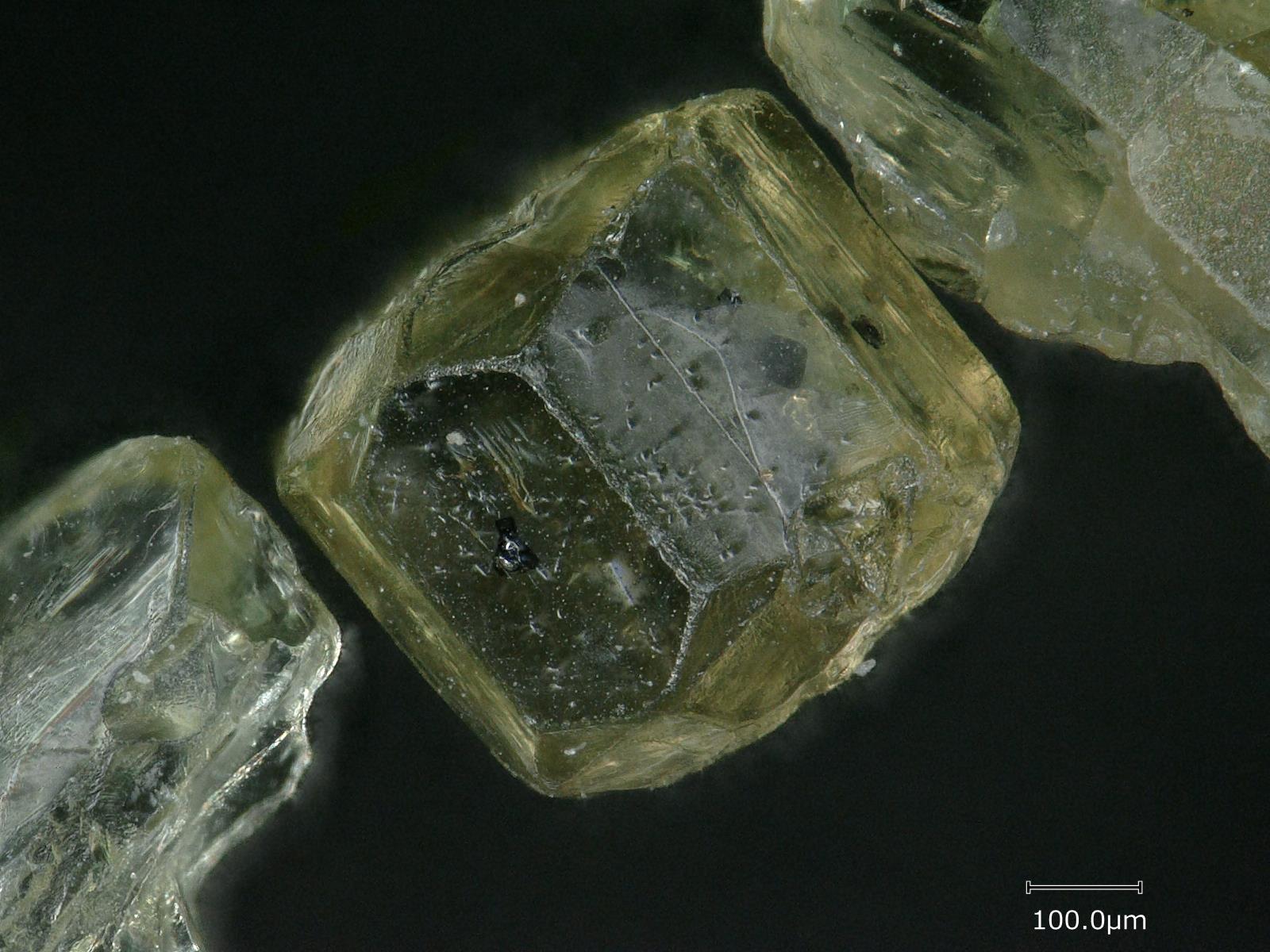 【mineral photo】Enstatite euhedral crystals from IBM arc, Japan