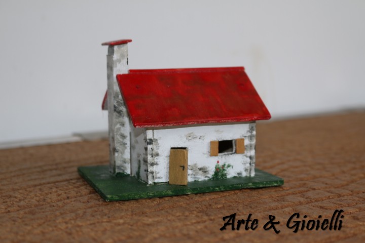 Arte & Gioielli: CASETTE ED OGGETTISTICA PER IL PRESEPE IN LEGNO