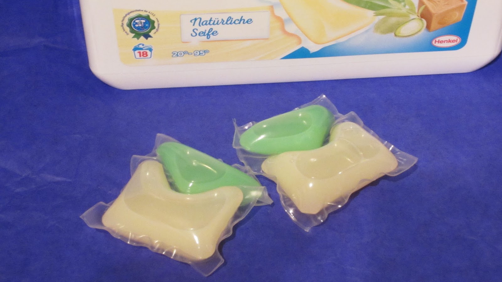 Erdbeersekt - Testen und Bewerten: Produkttest: Persil Duo-Caps Sensitive