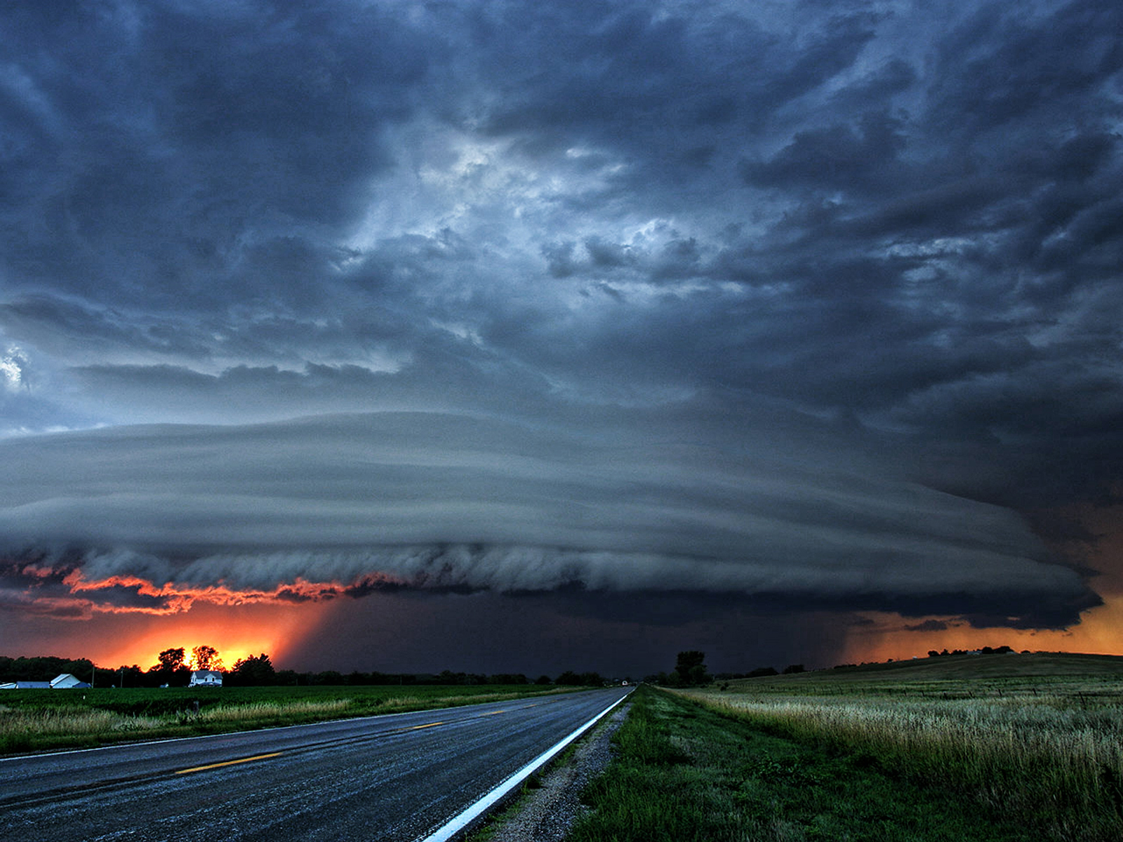wallpaper: Harbingers Of The Storm Clouds wallpaper: Harbingers Of The Storm Clouds