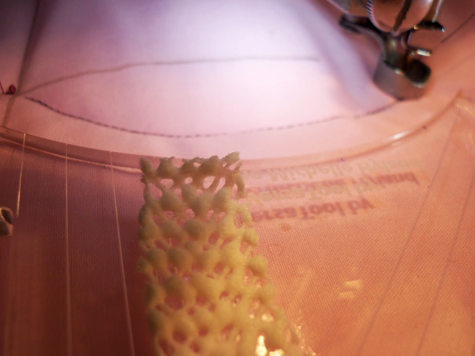 Bailey B GOOD Bottom scalp edge of Handi Versa Tool