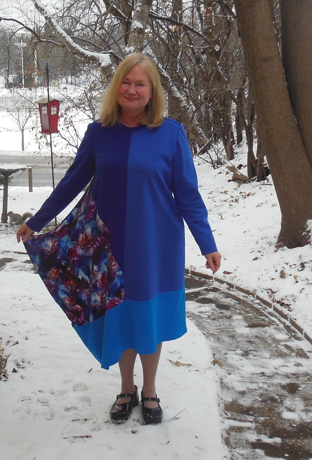 Becky B.'s Sew and Tell Sewing Memphis Dress