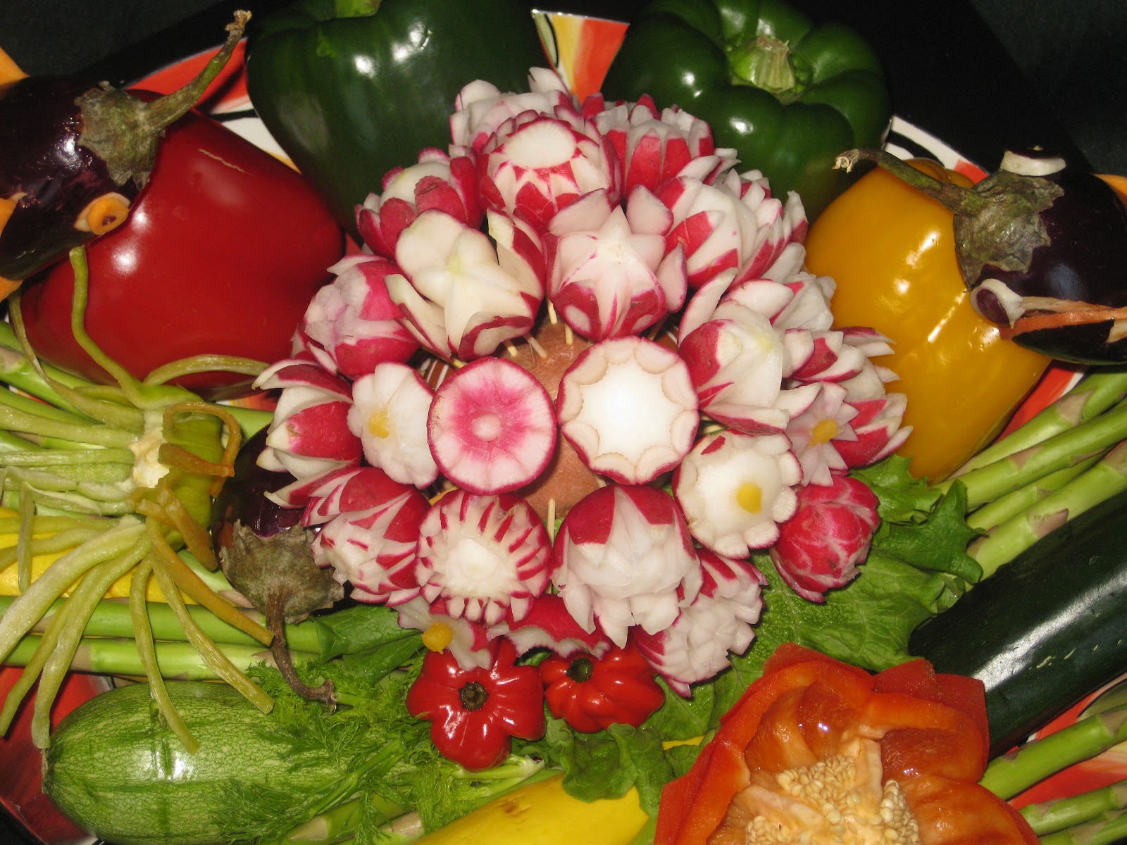 Fruit Platter Can Say It Edible fruit and vegetable arrangements