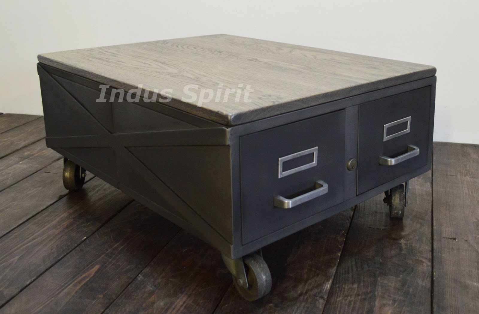 Table basse loft industriel