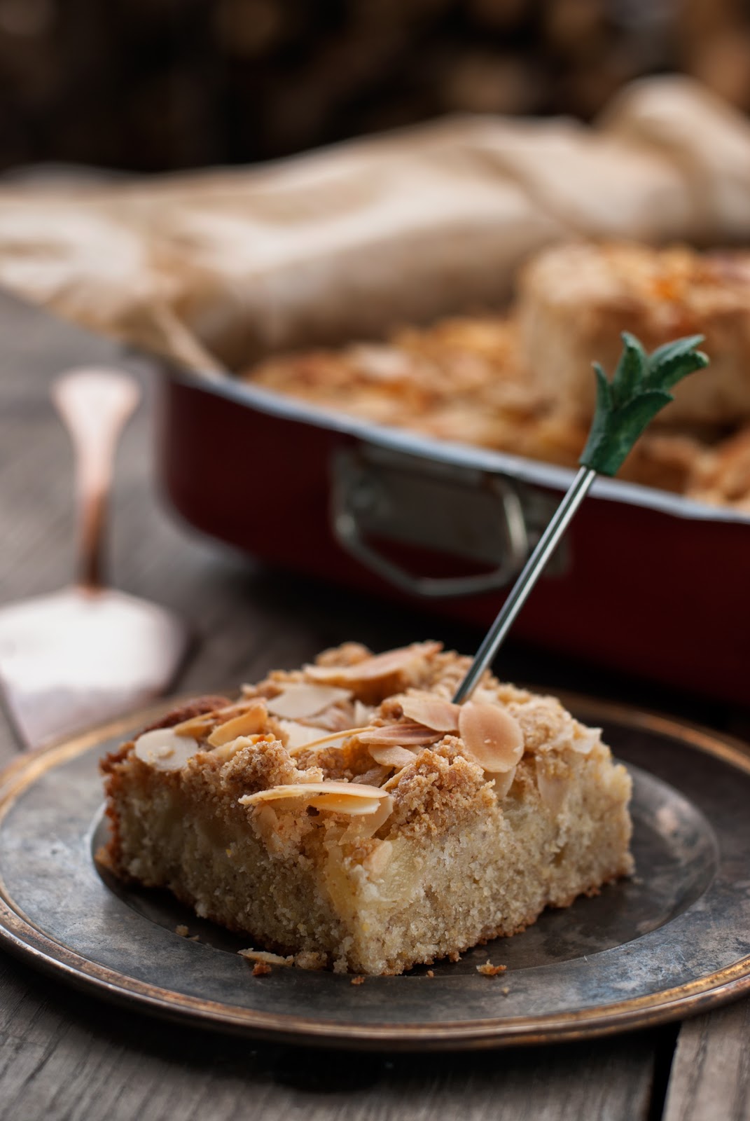 Krajanka ananasowa z migdałami bez glutenu