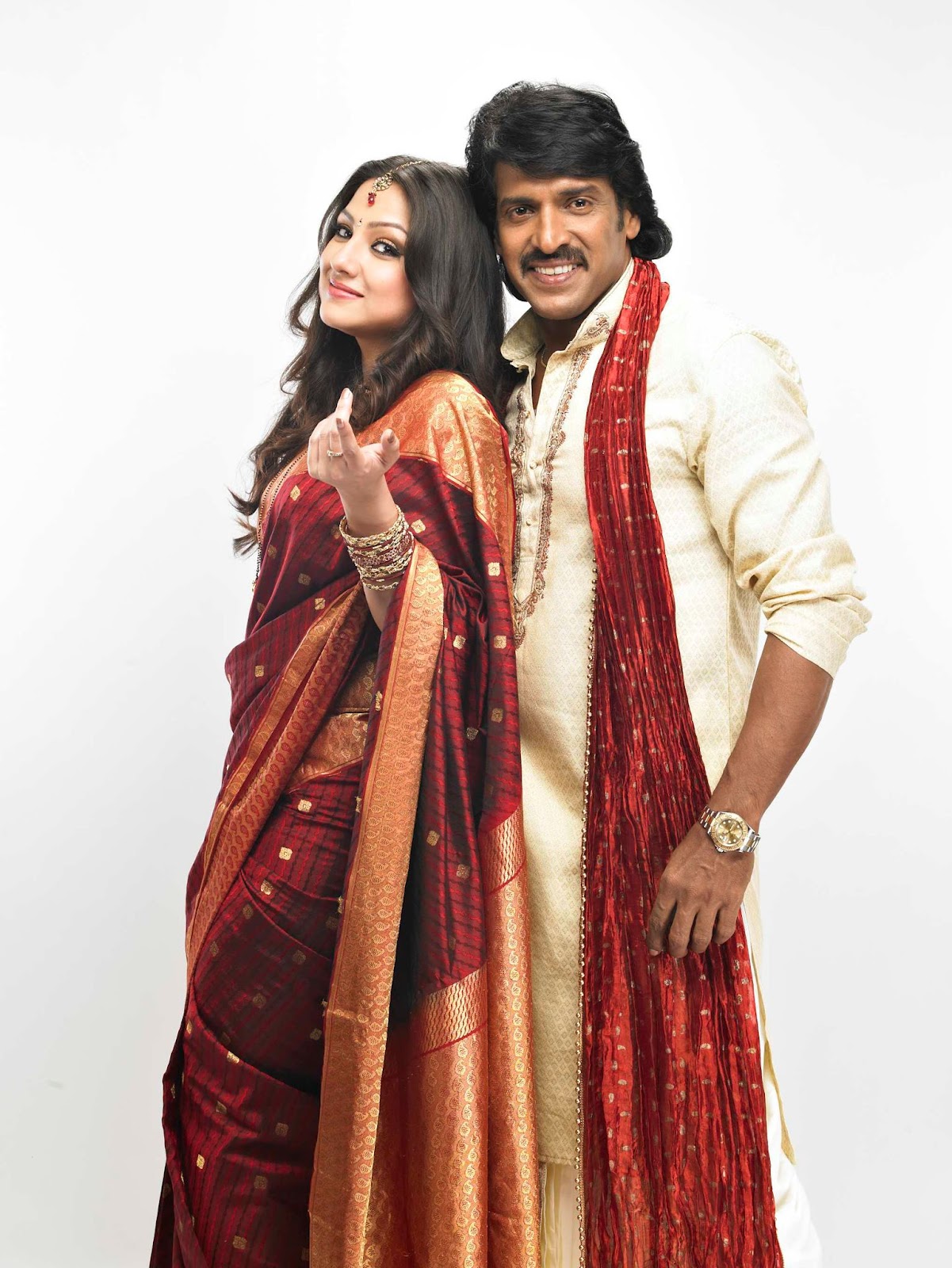Kannada Actor Upendra  with Wife Priyanka Upendra | Kannada Actor Upendra Family Photos | Kannada Actor Upendra Real-Life Photos