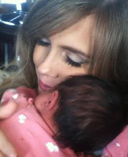 Nourish and grow thick beautiful lashes that are 100% your own with these 3 simple beauty tips.