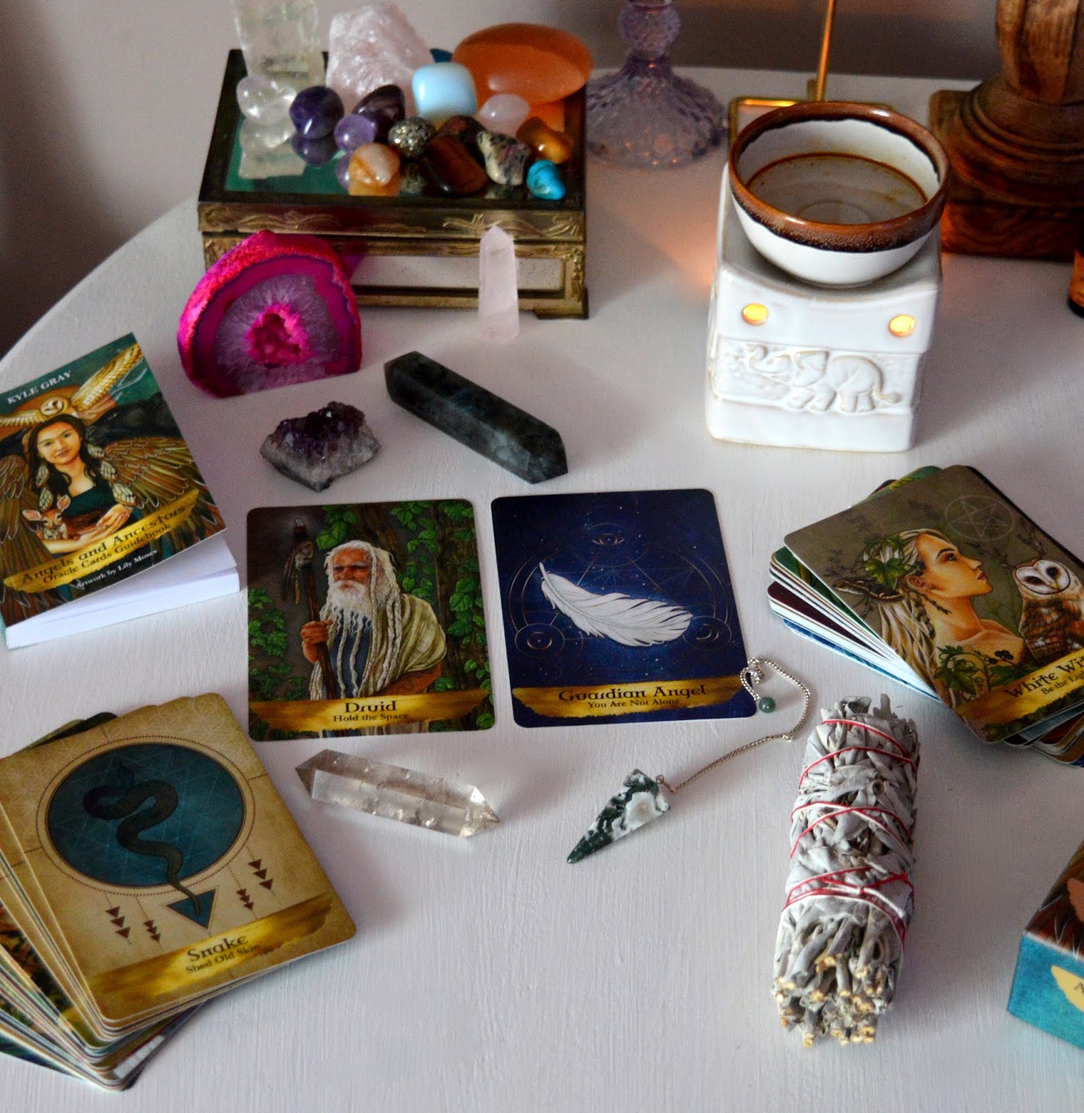 ANGELS & ANCESTORS ORACLE DECK REVIEW The Perks Of Mollie Quirk