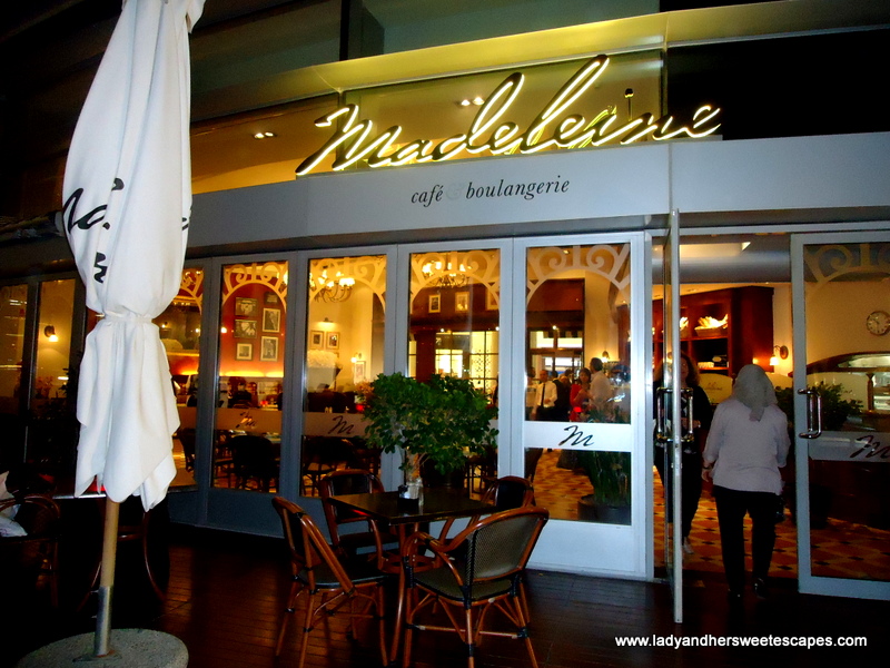 Valentine's Night at Madeleine Cafe and Boulangerie Lady & her Sweet