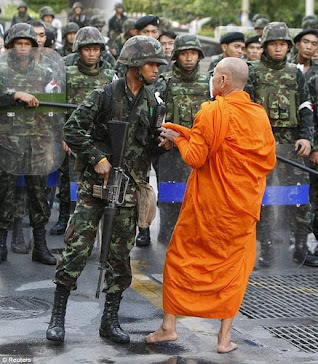 Monk. Derechos humanos en el Tíbet