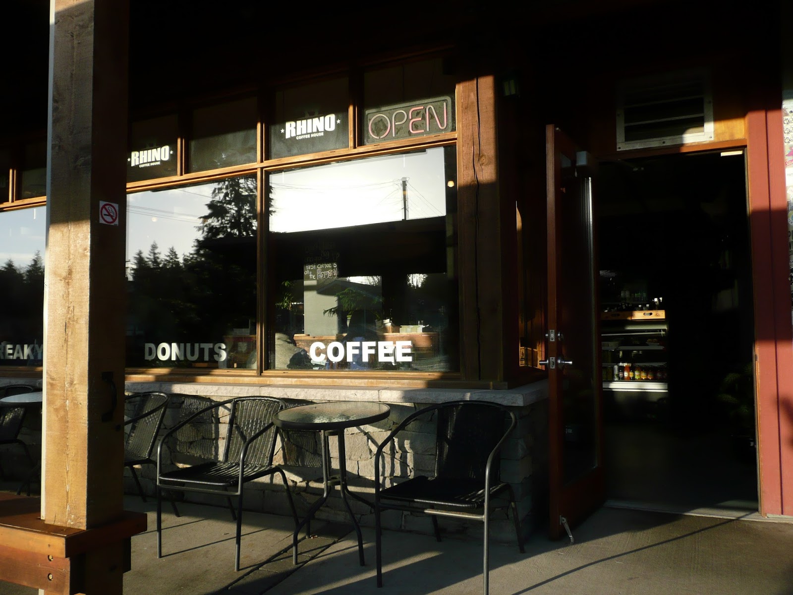 Mimi's Cake Tour Rhino Coffee House