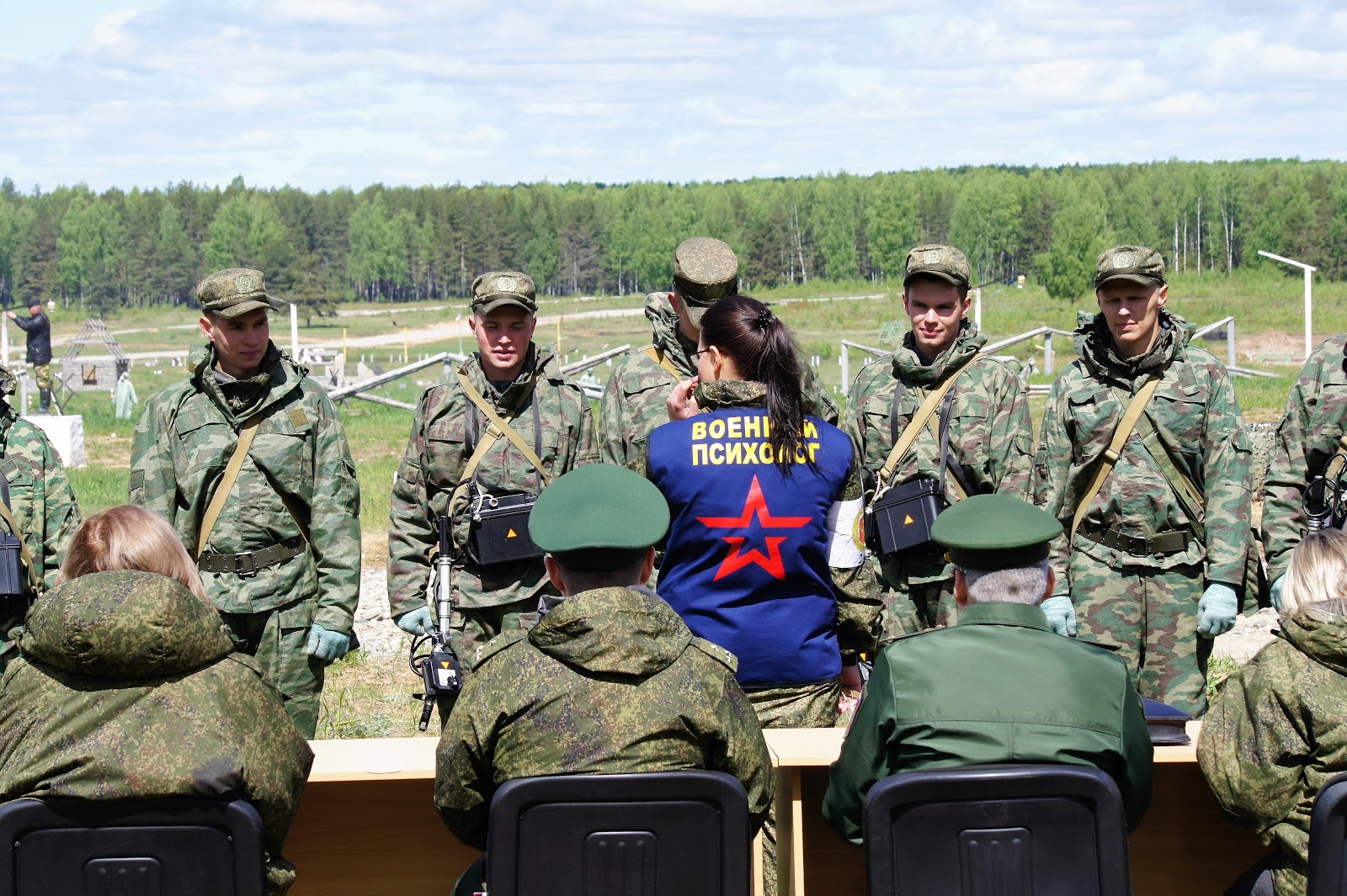 психологическое обеспечение военнослужащих. психологическая подготовка военных. военный психолог казахстана. психологическая помощь военнослужащим в боевой обстановке. учения восток 2014 камчатка.