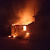 SERROLÂNDIA / Casa fica totalmente destruída por fogo em Serrolândia