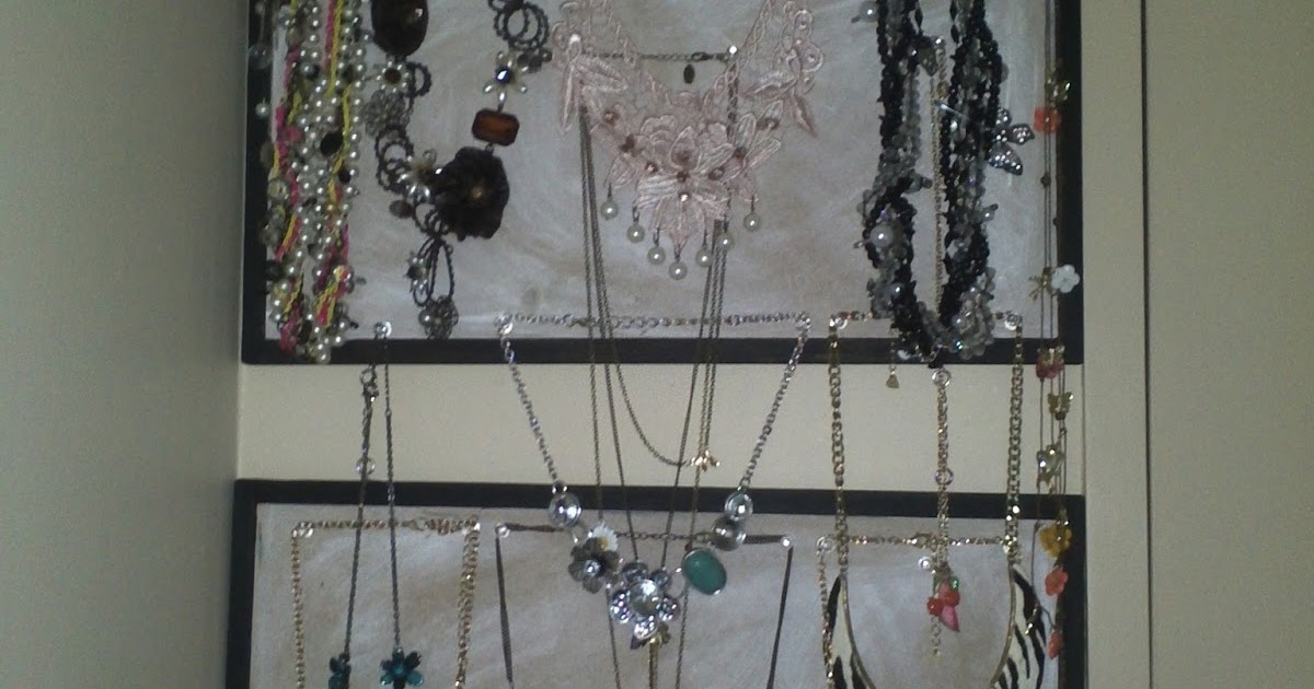 PaulaShoefiend Tutorial Cork Board Necklace Organizer