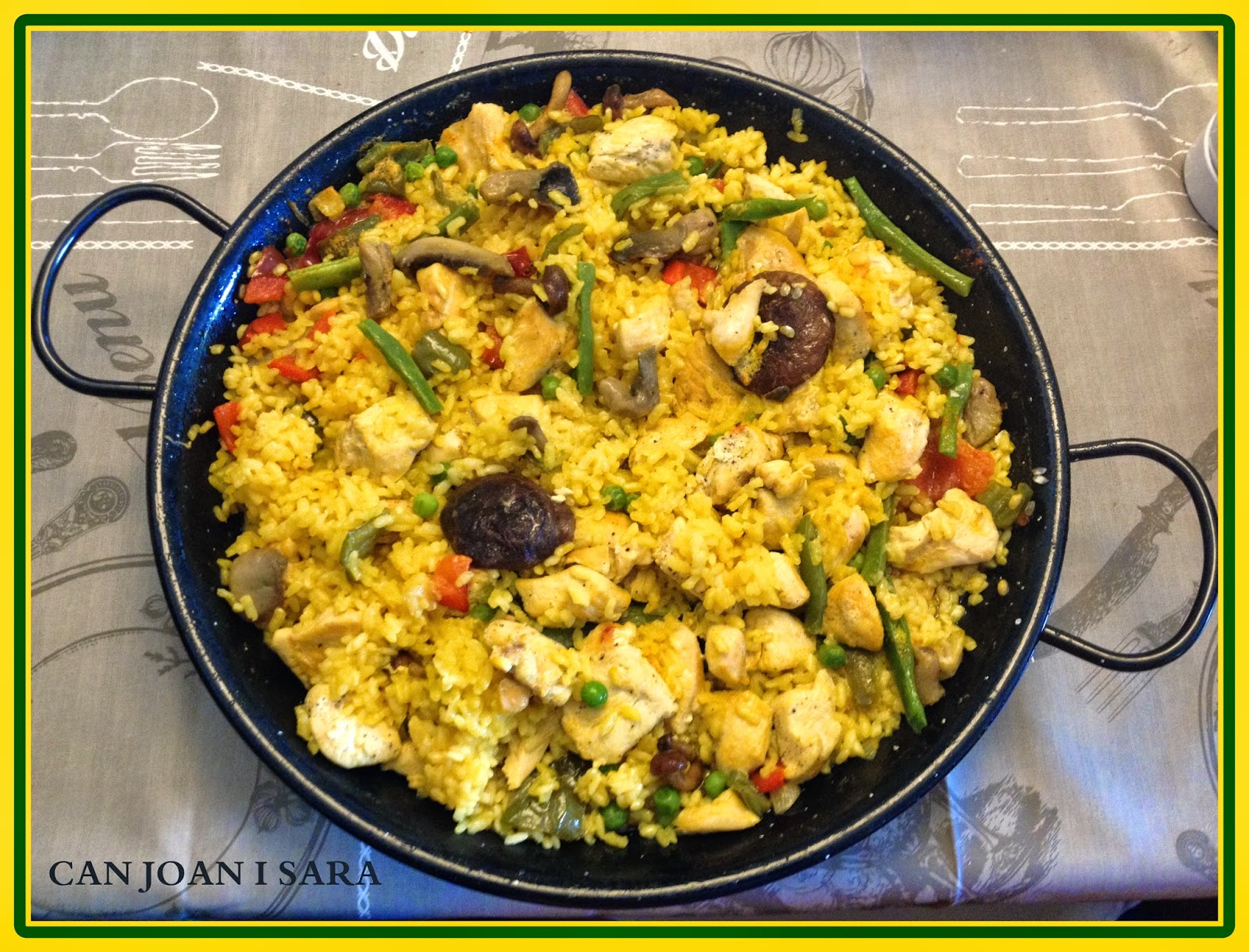 CAN JOAN I SARA PAELLA DE POLLO, SETAS Y VERDURAS