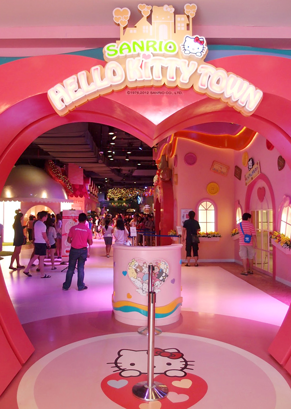 Legoland Malaysia Hello Kitty Land Little Big Club  Party 
