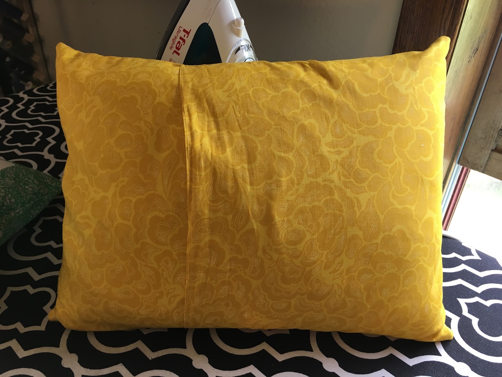 Tanya Quilts in CO Pillow Party