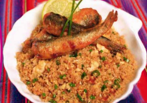 Chaufa de quinua con anchoveta