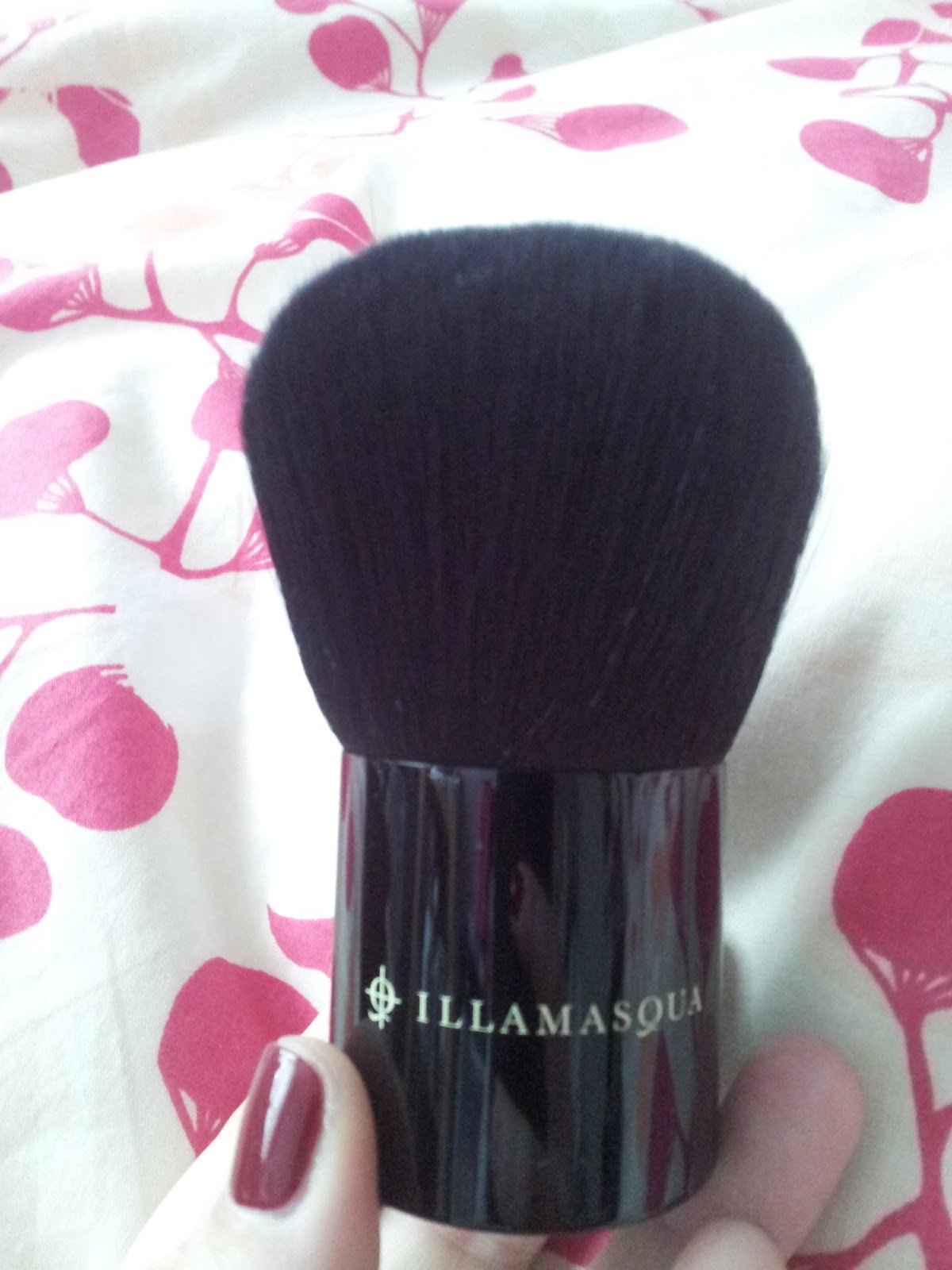 LondonBeauty Review Illamasqua Kabuki Body Brush