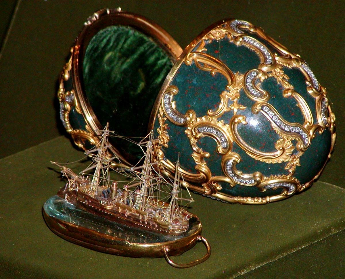 Foto de um Ovo de Fabergé - Navio Foto de um Ovo de Fabergé - Navio