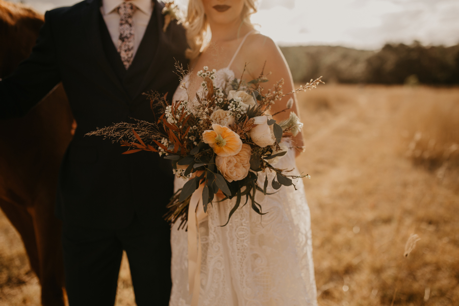 TO THE AISLE AUSTRALIA | LIBBY TWINE PHOTOGRAPHY UNTAMED COUNTRY BOHEMIAN LUXE BRIDAL INSPIRATION FOR YOUR WEDDING DAY CHARTERS TOWERS TOWNSVILLE PHOTOGRAPHY