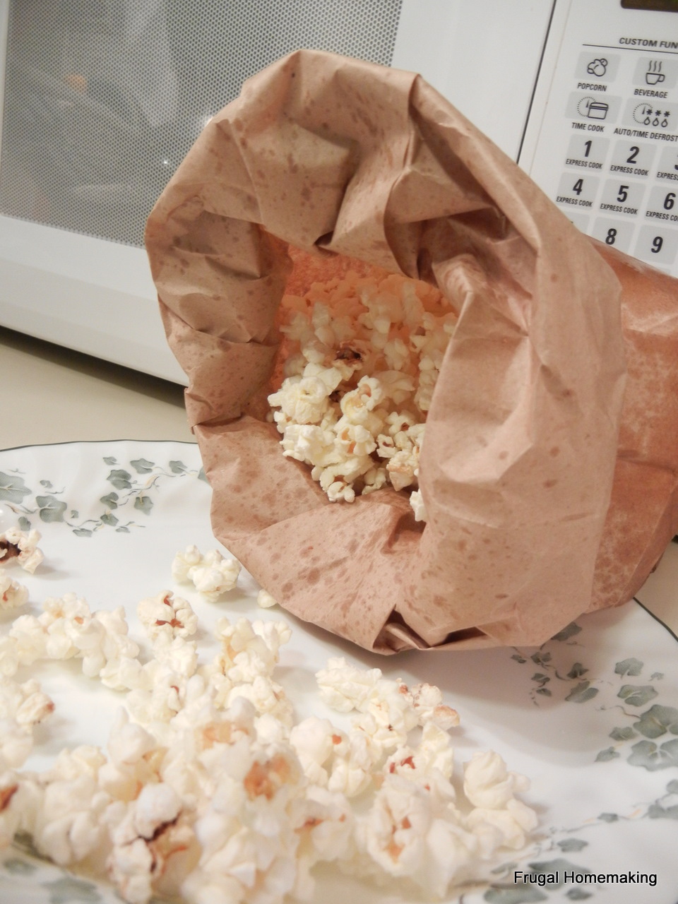 Frugal Homemaking Homemade Kettle Corn In the Microwave!