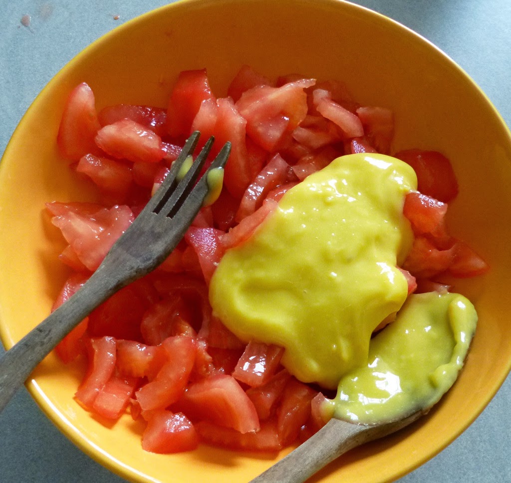 je m'éclate avec mes 10 doigts Tomates à l'aïoli