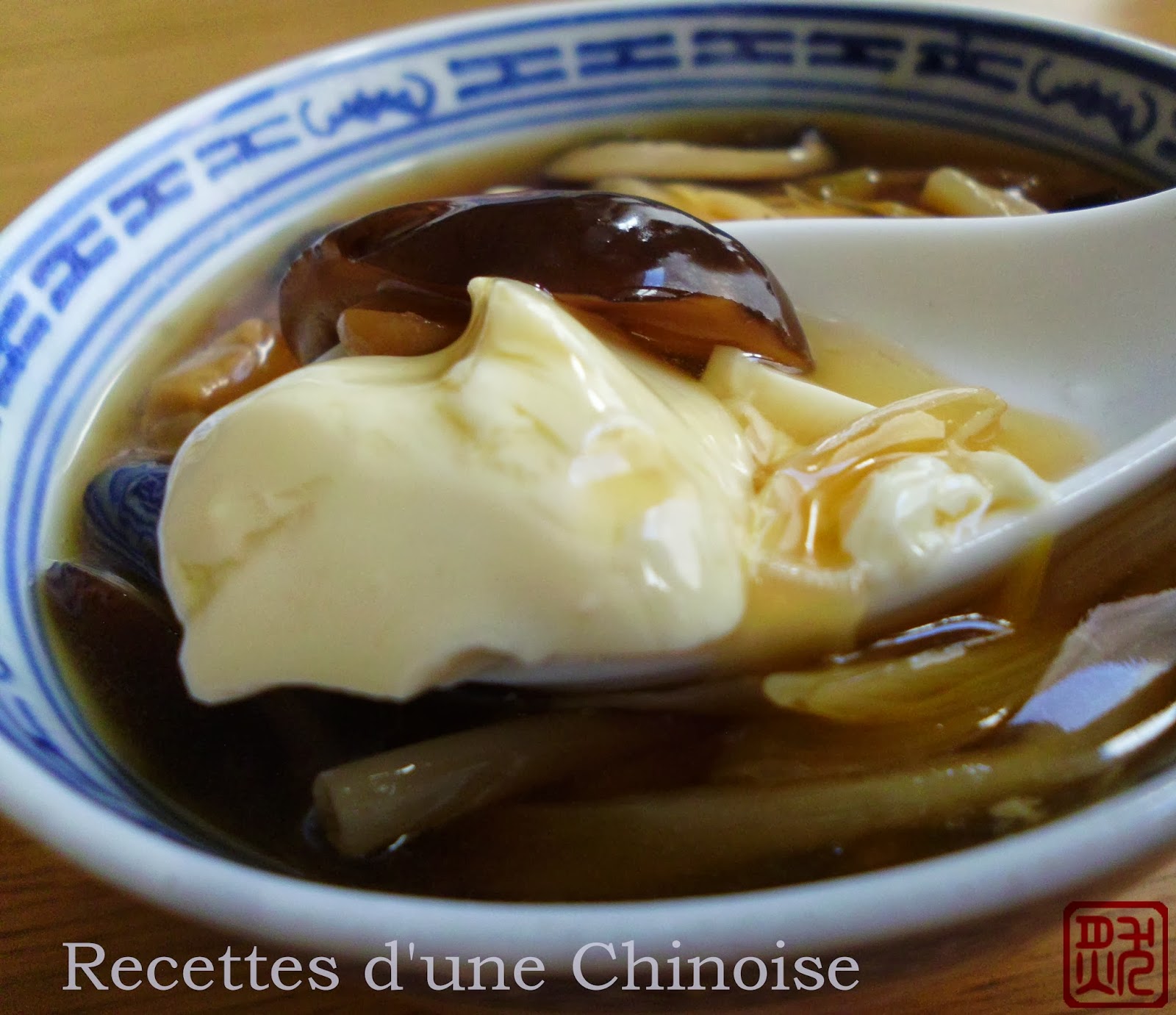 Recette Soupe chinoise aux champignons noirs et tofu