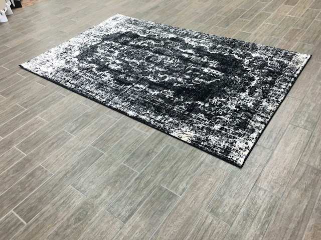 Modern, patterned area rug 
