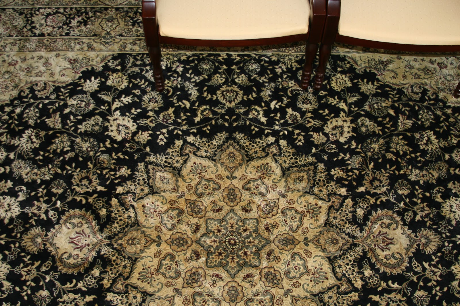 FABBY'S LIVING FABBY New Silk Rug for the Den