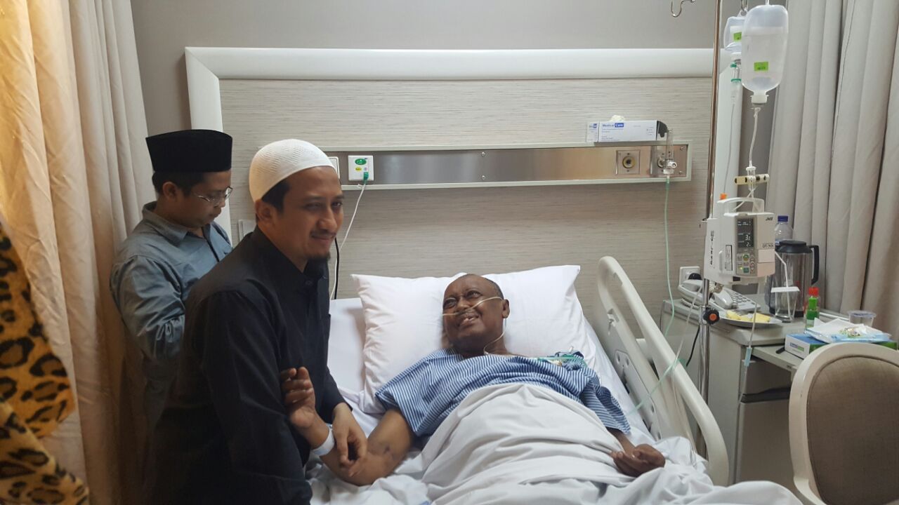 KH Nur Iskandar Sakit, Sumbu Pendek: Kualat Karena Bela ...