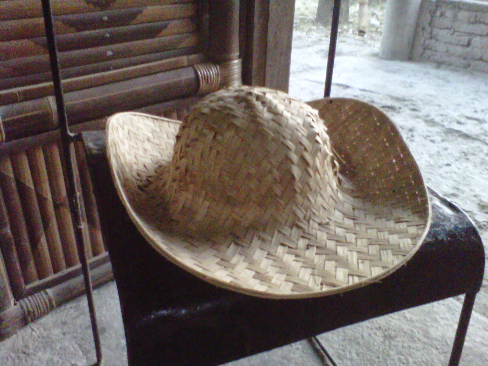  Kerajinan Anyaman Bambu  Topi Capil Topi Petani