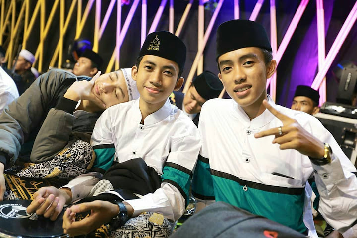 √ Profil Dan Biodata Nurus Sya'ban Lirik Sholawat 28 √ Profil Dan Biodata Nurus Sya'ban Lirik Sholawat 28